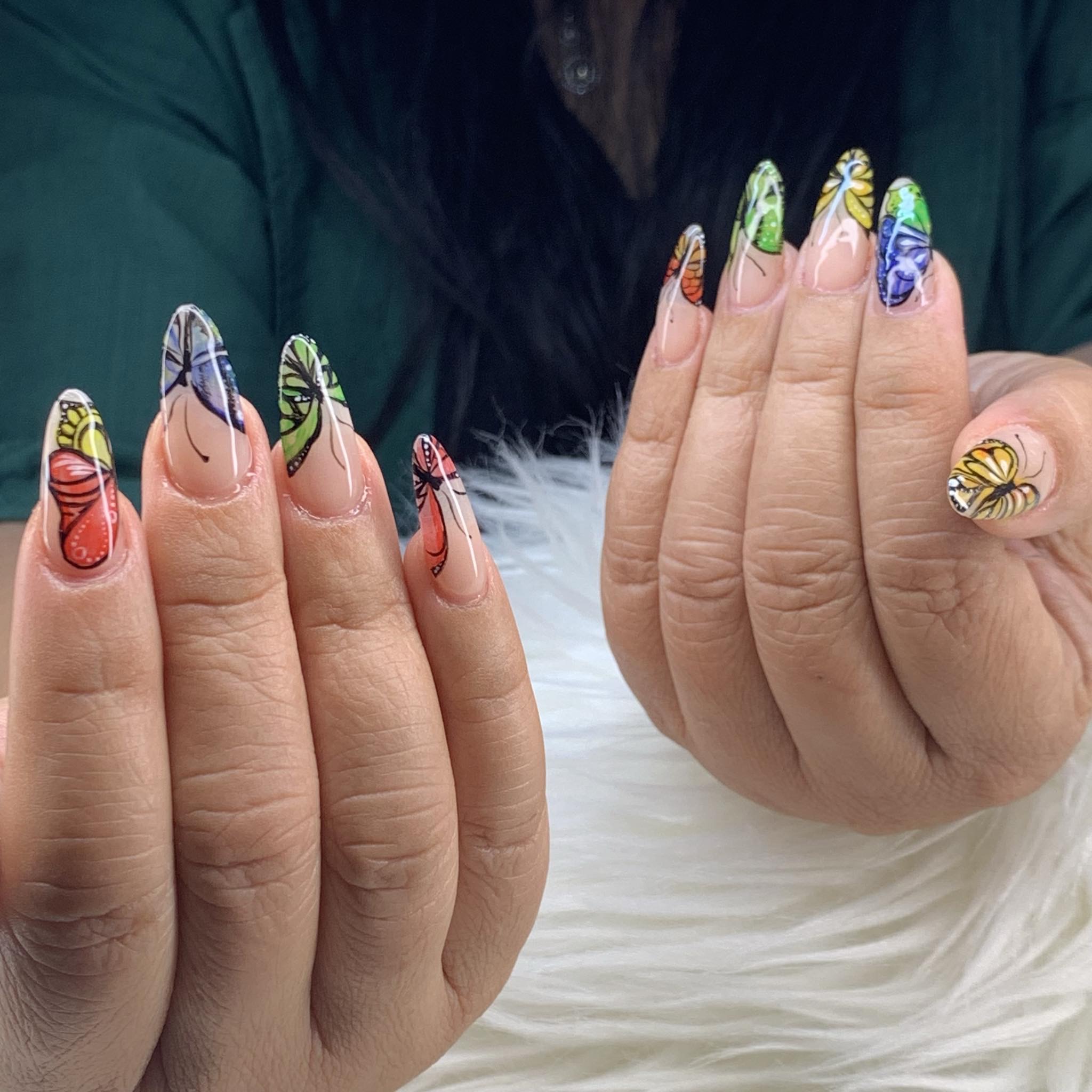 Gel X Almond Shape W Art